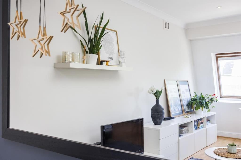 Spacious West - Great Location London